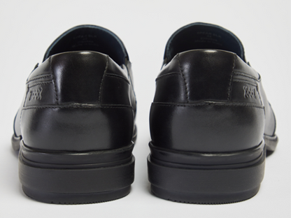 SPEAR BLACK LEATHER MOCCASIN