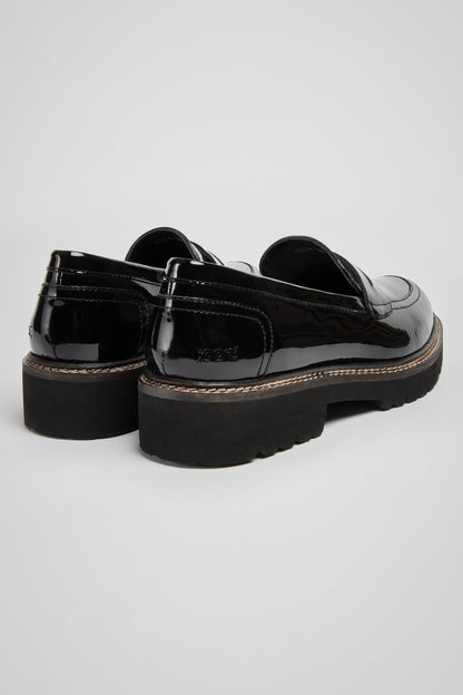 KENNY BLACK PATENT LOAFER