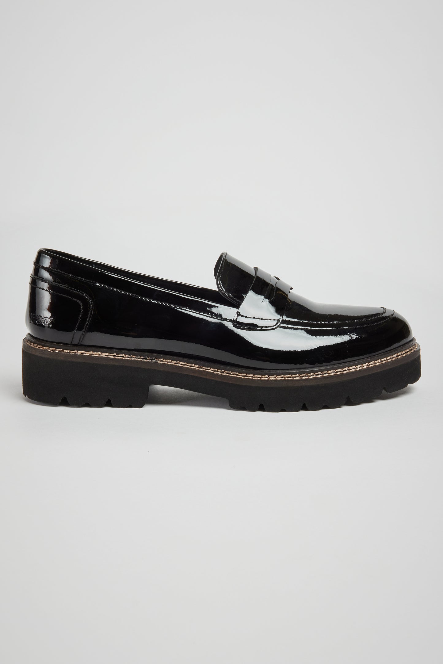 KENNY BLACK PATENT LOAFER